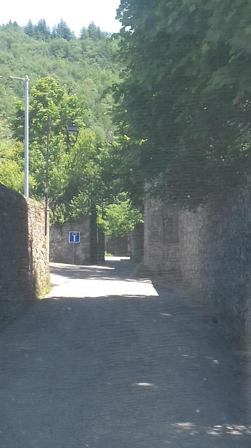Gite 4 Personnes Au Calme Et Tout Confort Saint-Vallier  Kültér fotó